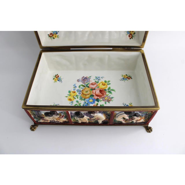 1950s Rare Large Italian Capodimonte Porcelain Majolica Box W/ Putti Relief For Sale - Image 10 of 11