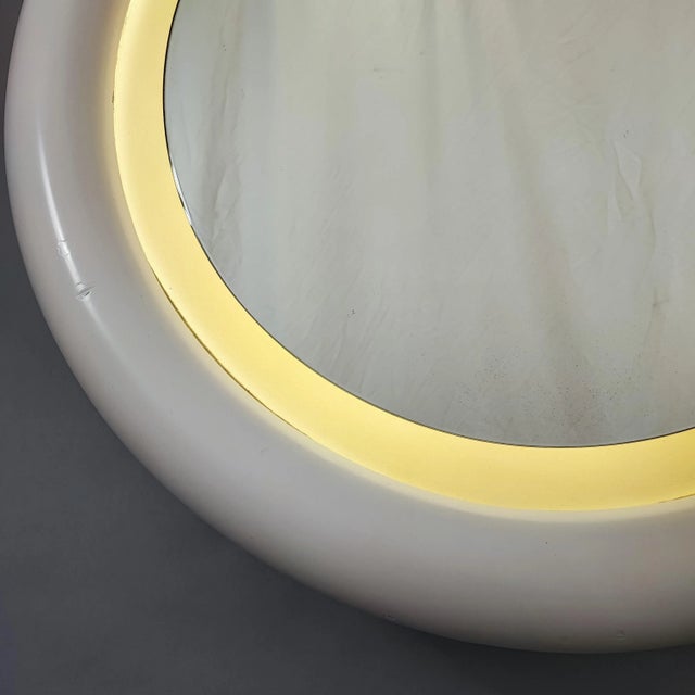 1970s Round White Backlit Mirror, 1970s For Sale - Image 5 of 7