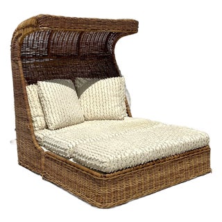 Vintage Coastal Woven Rattan Daybed For Sale