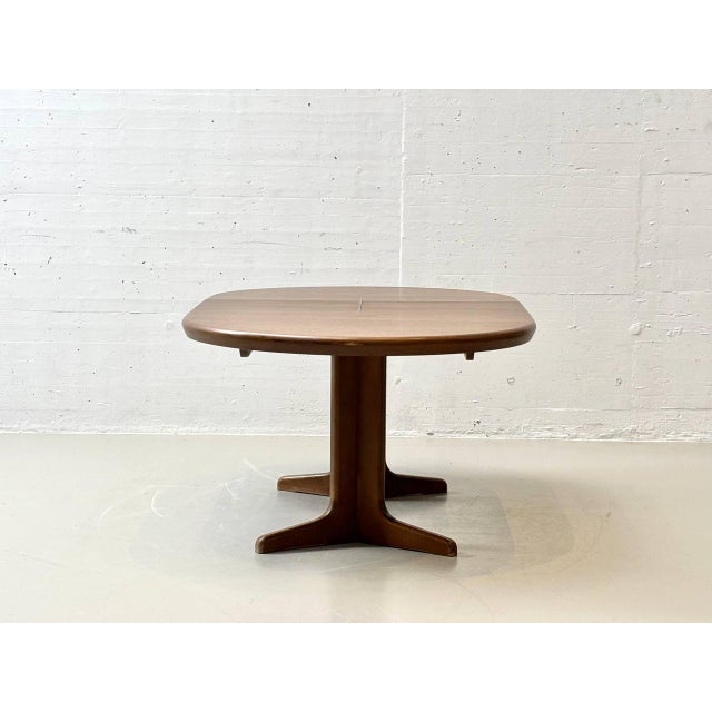 Wood Extendable Oval Dining Table in Oak, 1970s For Sale - Image 7 of 17