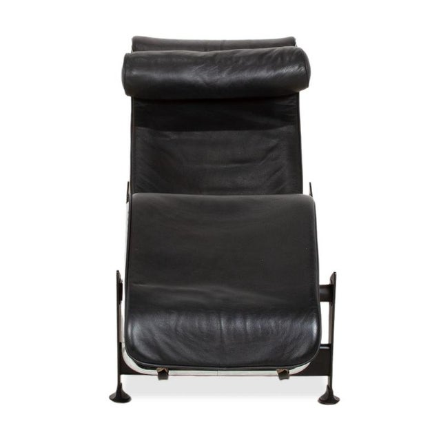 Bauhaus LC 4 Chaise Lounge in Black Leather by Le Corbusier for Cassina For Sale - Image 15 of 16