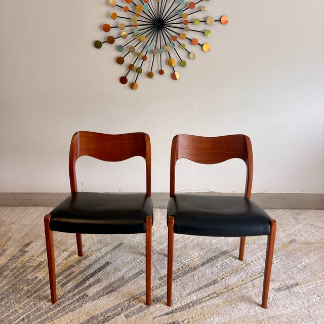 1960s Niels Møller Model 71 Teak Dining Chairs – Newly Reupholstered Black Leather (Pair) For Sale - Image 10 of 11