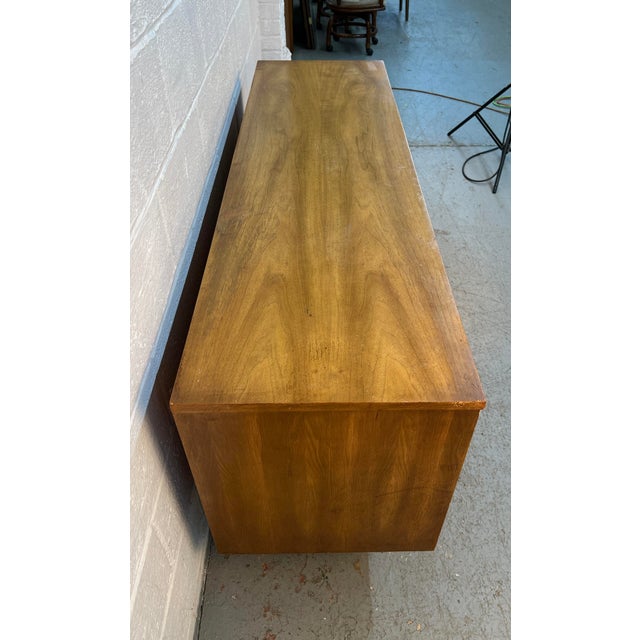 Vintage Nine Drawer Walnut Dresser by Dixie Furniture For Sale In New York - Image 6 of 17