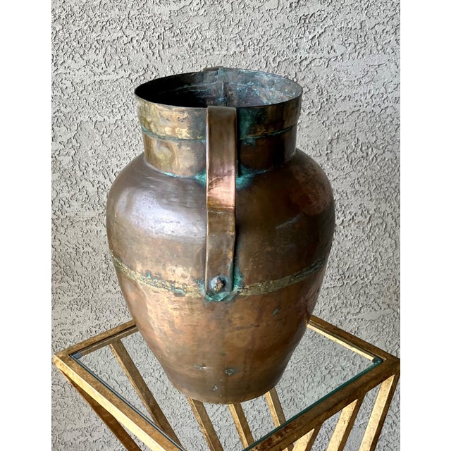 Late 19th-Century Belly Amphora-Shape Double-Handled Cramp Seam Copper Vessel For Sale - Image 4 of 18