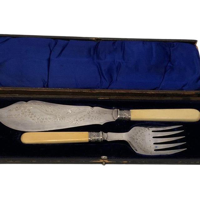 Antique English Victorian H&s Ep Silver Plate Fish Serving Knife & Fork Set Bone Handles - 2 pcs with Original Case For Sale - Image 12 of 12