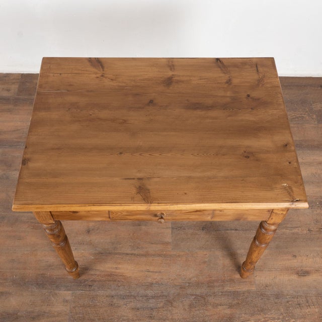 European country pine side table with turned legs and small single drawer. May also serve as a nightstand. Restored,...