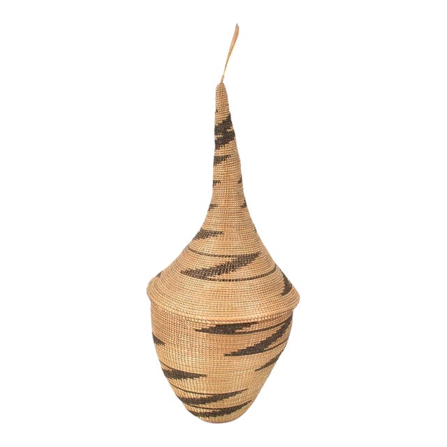 Early 20th Century Tutsi Basket with Lid Rwanda For Sale