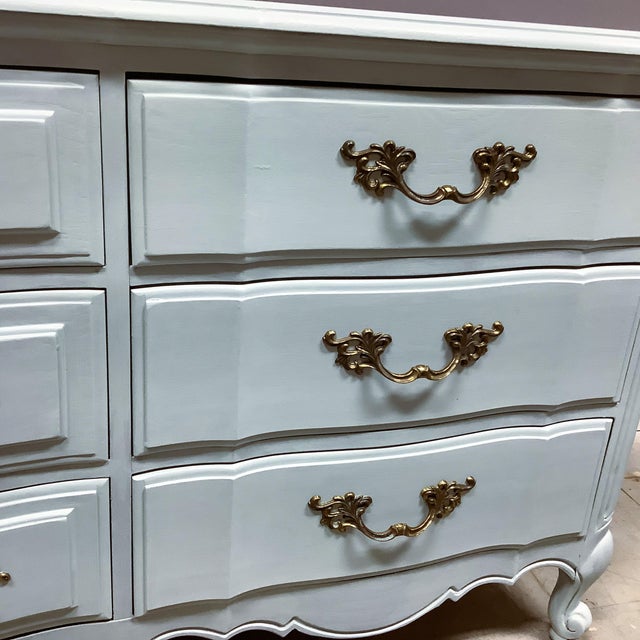 1980s Painted Triple Dresser Thomasville Light Blue Annie Sloan Paint Vintage Cottage For Sale - Image 5 of 9