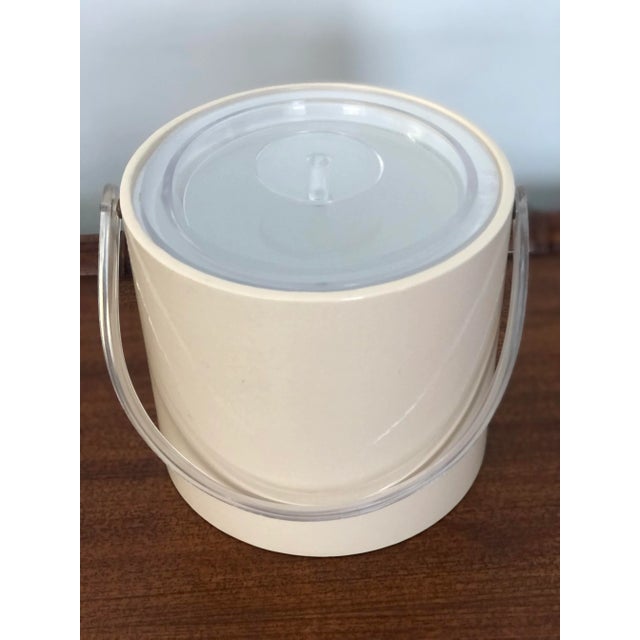 MidCentury Modern Lucite and Cream Vinyl Ice Bucket Signed by George Briard For Sale - Image 10 of 10