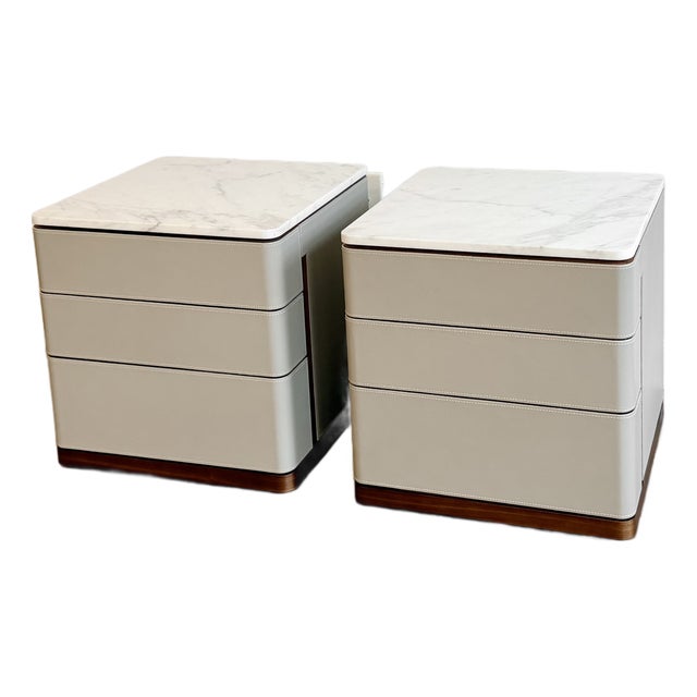 Pair of Poltrona Frau Fidelio Notte Nightstands in Leather and Marble For Sale