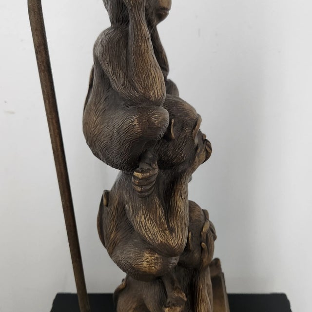 Three Wise Monkeys Table Lamp – Vintage See Hear Speak No Evil Sculpture Lamp For Sale - Image 15 of 16