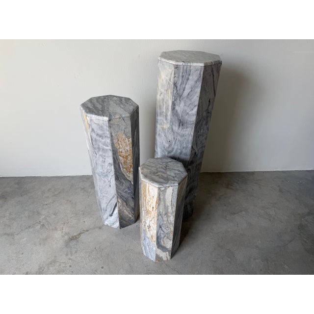 Mid-Century Modern 1980’s Postmodern Octagonal Marble Pedestals – Set of 3 For Sale - Image 3 of 12