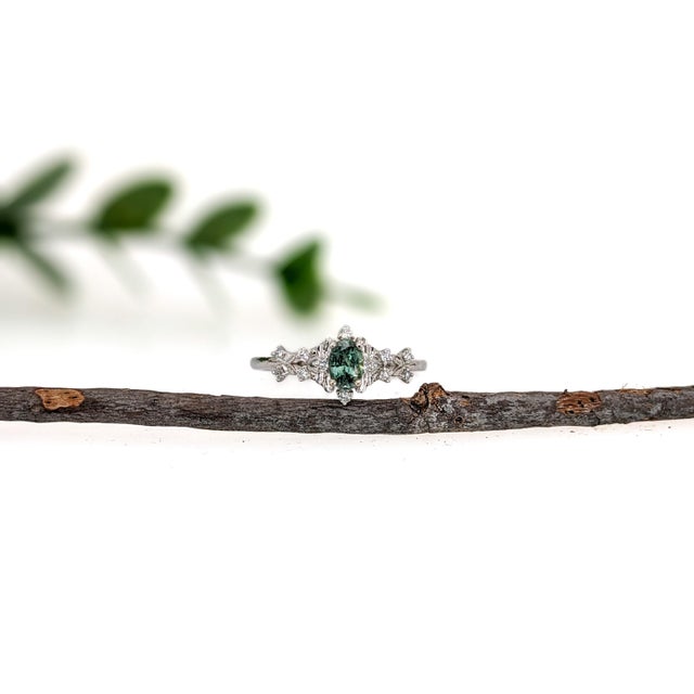 Art Nouveau Dainty Alexandrite Ring W Natural Diamond Accents in 14k White Gold, Size 6.75 For Sale - Image 3 of 6