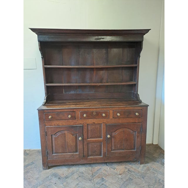 Small 18th Century North Welsh Oak Dresser, 1750s For Sale - Image 4 of 11