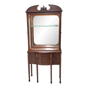 Mid 20th Century George III Carved Mahogany and Satinwood Inlaid Petite Mirrored and Lighted Display Cabinet