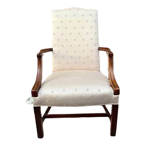 Late 20th Century Hickory Southwood Furniture Chippendale Style Mahogany Armchair