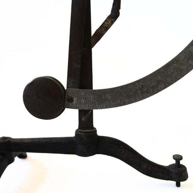 Vintage Letter Scale in Cast Iron, Sweden, 1900s, in Good conditions. Designed 1920 to 1949