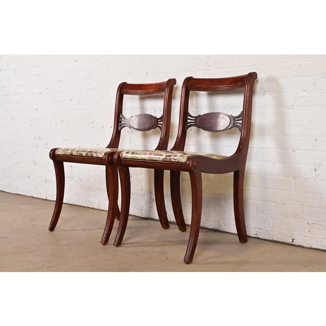 English Kindel Furniture Style Regency Carved Mahogany Side Chairs or Dining Chairs, Pair For Sale - Image 3 of 11