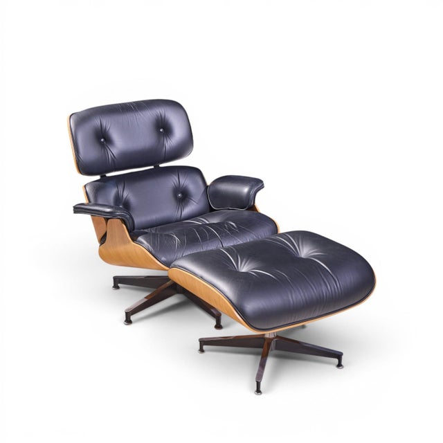 Charles and Ray Eames for Herman Miller Mid Century Eames Walnut Lounge Chair With Ottoman For Sale - Image 9 of 10