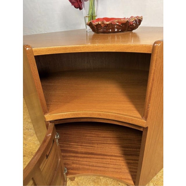 1960s Mid-Century Modern Teak Corner Cabinet from Nathan, 1960s For Sale - Image 5 of 11