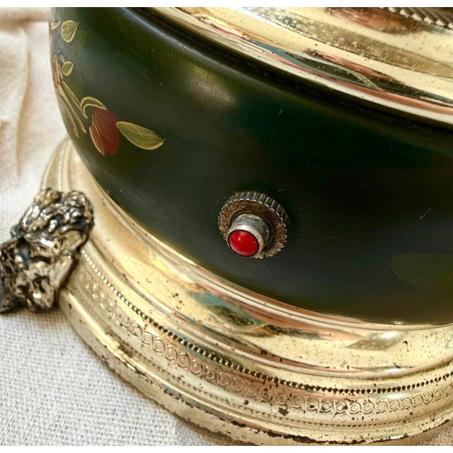 1970s Vintage Italian Lipstick Carousel, 1970s For Sale - Image 5 of 11