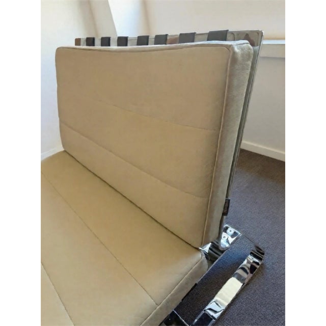 Minotti Deluanay Lounge Chair For Sale In Los Angeles - Image 6 of 9