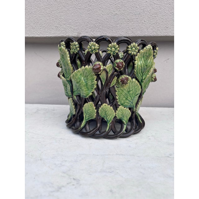 French Country 19th Century French Majolica Palissy Reticulated Cache Pot Roanne For Sale - Image 3 of 7