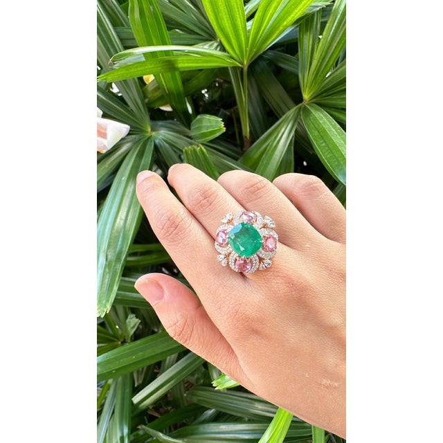 Set in 18k Rose Gold, Emerald, Pink Sapphires & Rose Cut Diamonds Cocktail Ring, Size 6.5 For Sale - Image 6 of 12