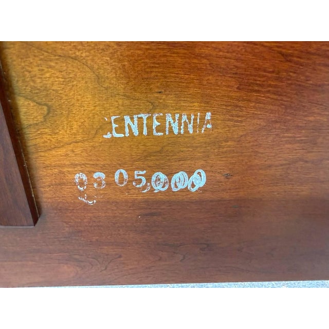 Late 20th Century Statton Furniture Cherry Pencil Post Queen Size Bed For Sale - Image 11 of 14