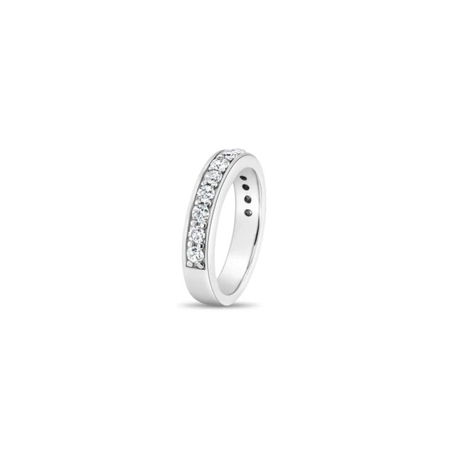 Contemporary One Carat Channel Set Diamond Wedding Band 14k White Gold, Size 5.75 For Sale - Image 3 of 5