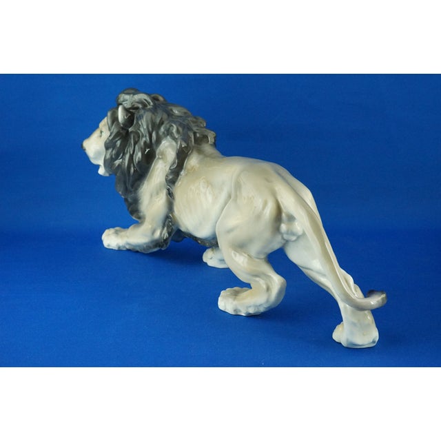 Ceramic Lion and Lioness Sculptures by Ernst Wahliss for Goldscheider, Austria, Early 20th Century, Set of 2 For Sale - Image 9 of 18