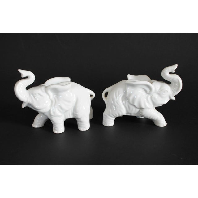 Hollywood Regency Pair of Vintage Ceramic Decorative Elephant Figurines For Sale - Image 3 of 7