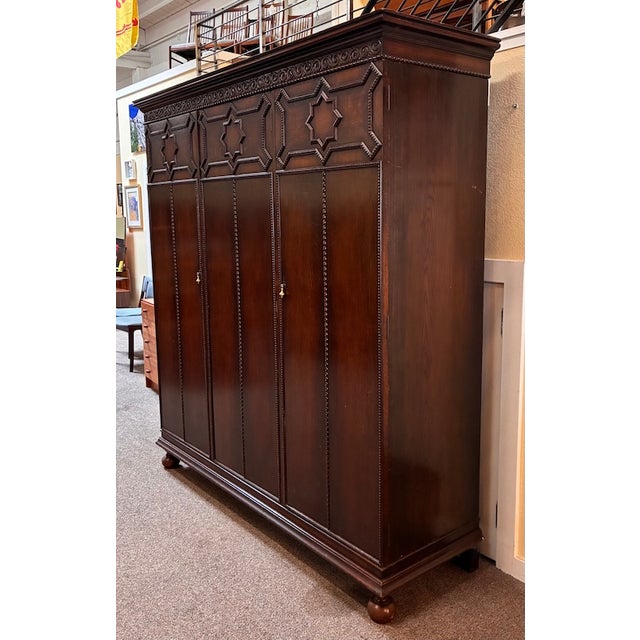 Antique English Oak Jacobean Style Triple Door Compactum Armoire, Uk Import c.1890 For Sale - Image 11 of 15