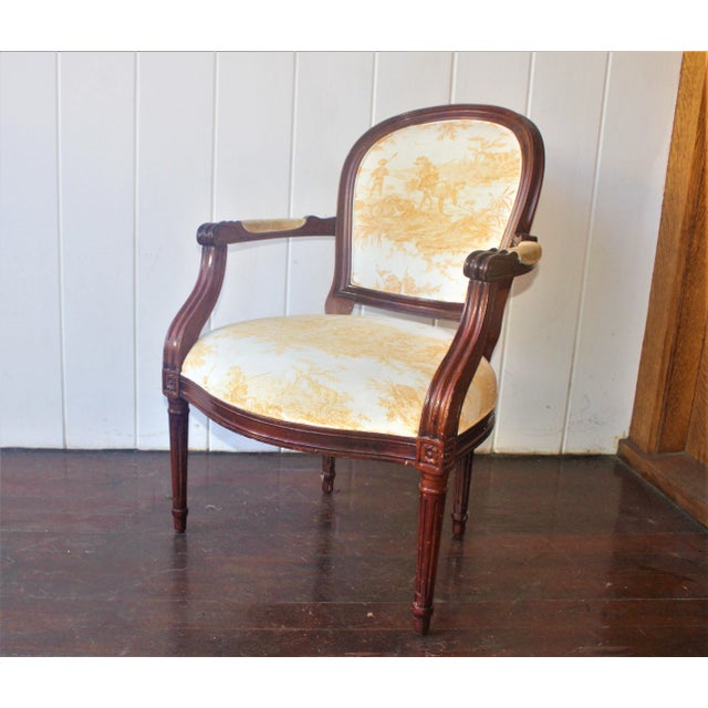 CORRECTION TO SHIPPING TIME, THIS IS SELLER SHIPPING, ARRIVAL TIME IS 4-10 DAYS FROM PURCHASE DATE. French Louis XVI Style...