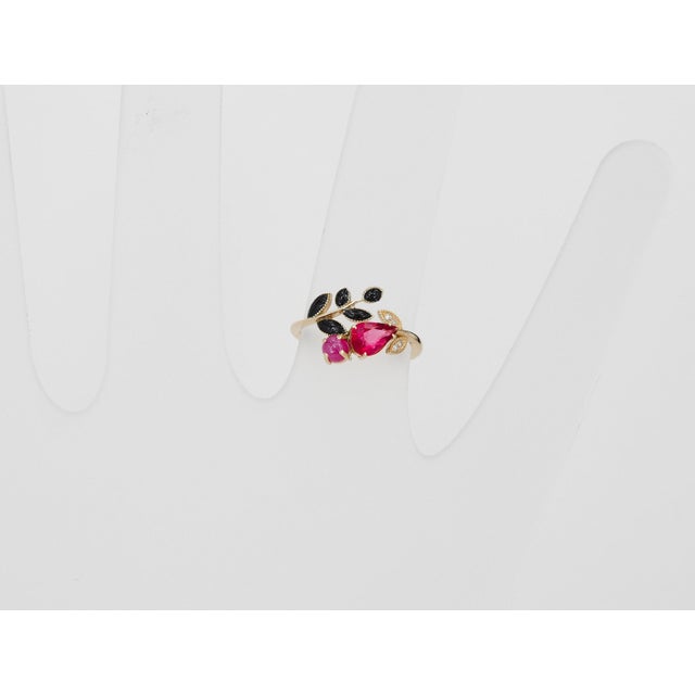 Pear, Cabochon Ruby 14k Gold - 5 Us Size For Sale - Image 9 of 9