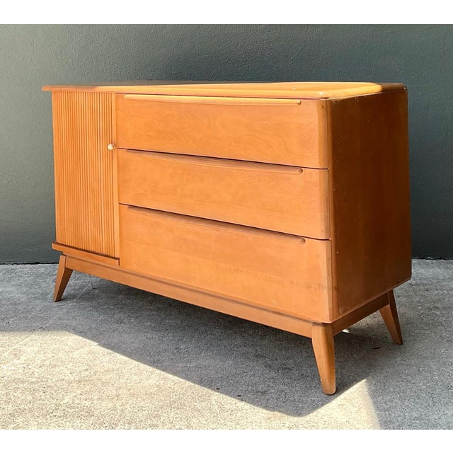 Mid-Century Heywood Wakefield Wood Credenza For Sale - Image 13 of 18