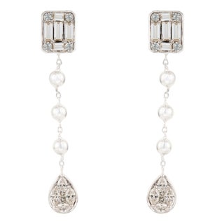 Modernist 1.08ct Mixed Cut Diamond Teardrop Chain Earrings in 14k White Gold- A Pair For Sale