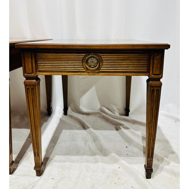 Mid-Century Modern Mid 20th Century Pair Mid Century Fluted Leg Side Tables by Henredon For Sale - Image 3 of 6