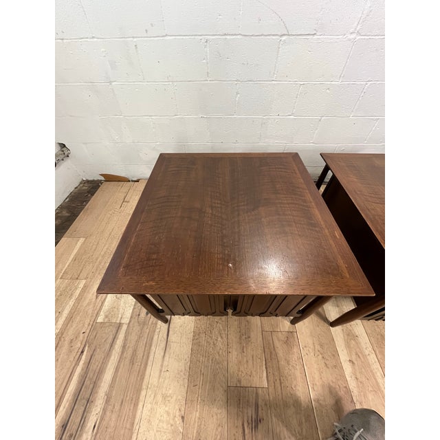 Pair of 1970s Forward Trends Sculpted Walnut End Tables by Johnson Furniture For Sale - Image 10 of 12