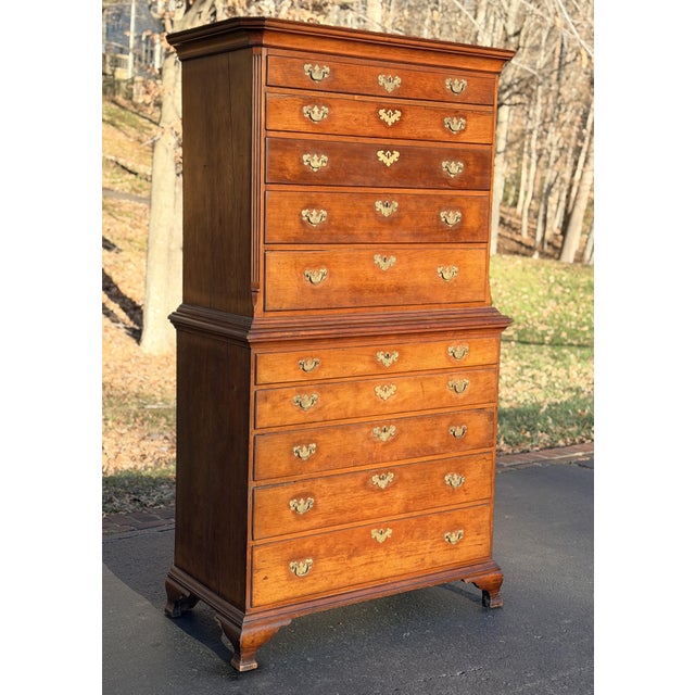 Early 19th Century American Federal Cherry Chest on Chest For Sale - Image 4 of 8