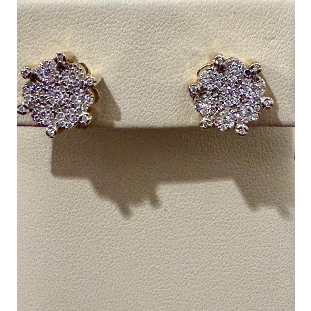 1.8 Carat, Cluster Stud Earrings 18 Karat Yellow Gold , Great Value 5.3 Gm For Sale - Image 10 of 18