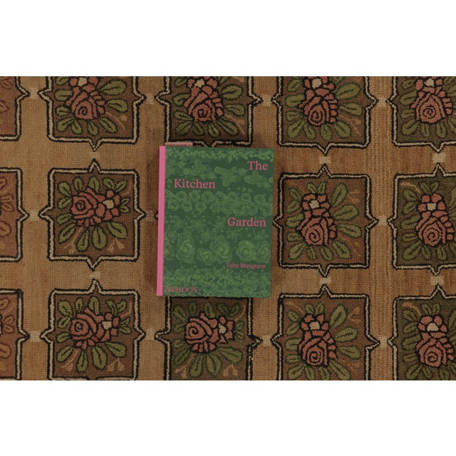 Antique Hooked Wool Rug in Warm Gold by Rug & Kilim, 1920-1929 For Sale - Image 10 of 10