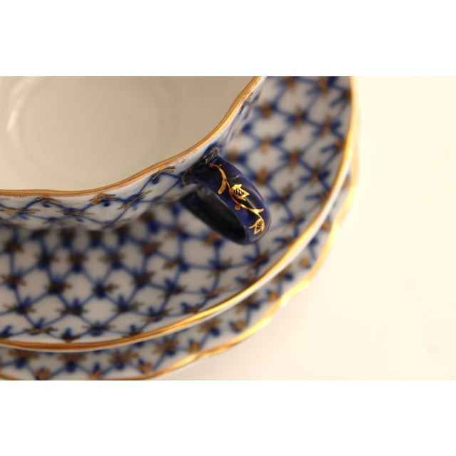 1980s Lomonosov Imperial Cobalt Net Porcelain Tea Set 30 Pcs, 10 Trios For Sale - Image 10 of 14