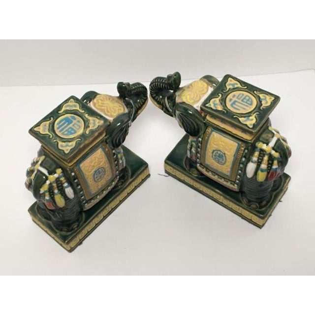 Vintage Asian Ceramic Elephant Bookends – Chinese Chinoiserie Decorative Statement For Sale - Image 4 of 13