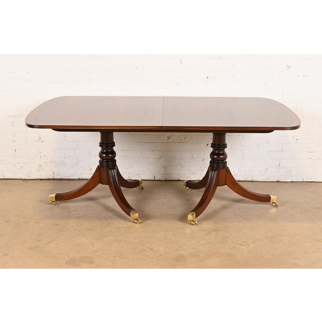 Henredon Georgian Banded Mahogany Double Pedestal Dining Table, Newly Refinished For Sale - Image 10 of 10