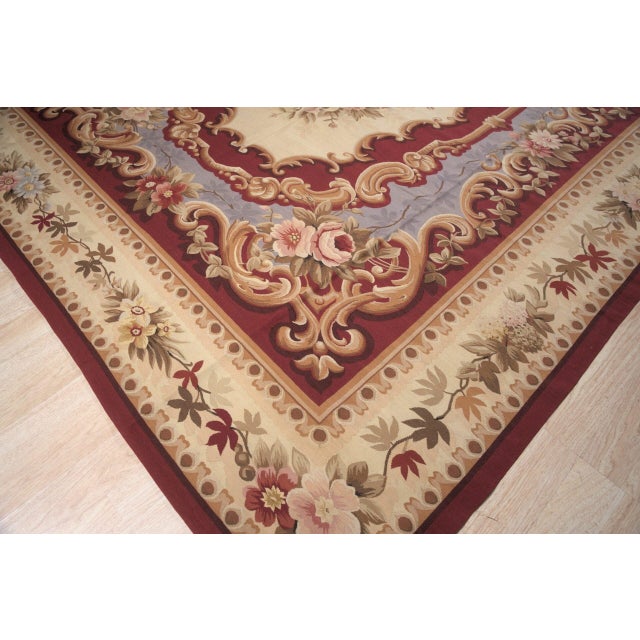 French 9x12 Vintage Aubusson Flat Weave Wool Rug, Burgundy Rose Medallion For Sale - Image 3 of 12