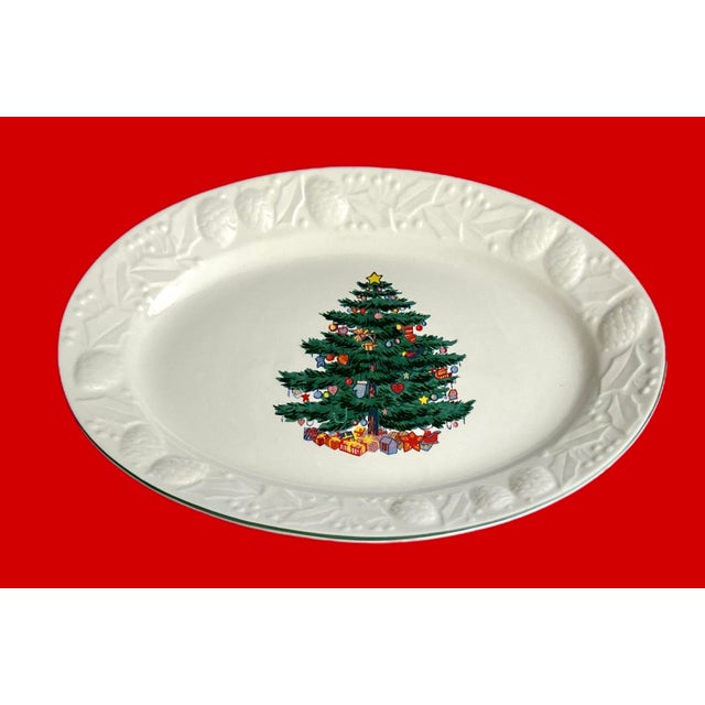 Vintage Christmas Tree Platter For Sale In New York - Image 6 of 6