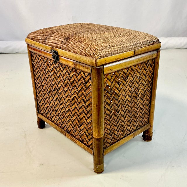 1980s Vintage Boho Chic Coastal Ralph Lauren Style Rattan, Bamboo, Wicker Storage Bench For Sale - Image 13 of 18