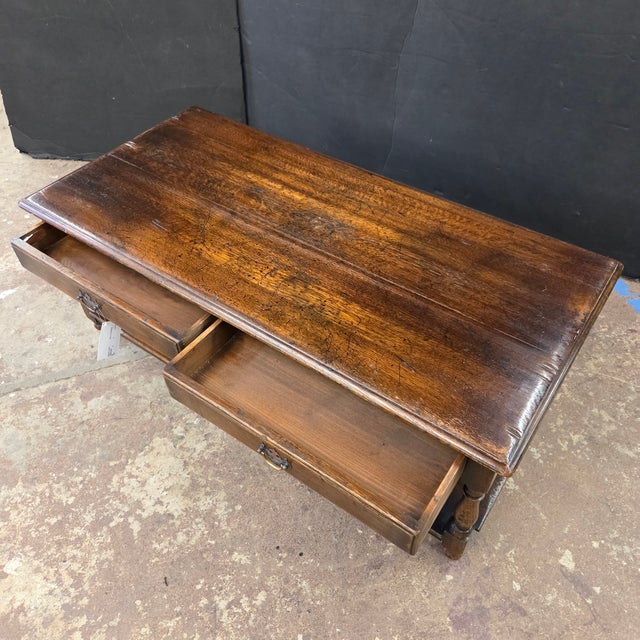 Late 20th Century English Cherry 2 Drawer Turned Leg Potbaord Base Coffee Table For Sale In Atlanta - Image 6 of 13