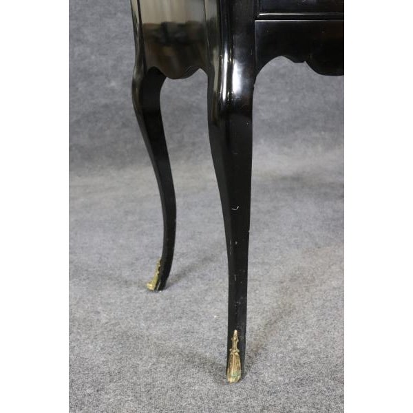 1960s Fine Quality Ebonized Black Lacquer Bronze Mounted Louis XV Style Console Table For Sale - Image 5 of 12